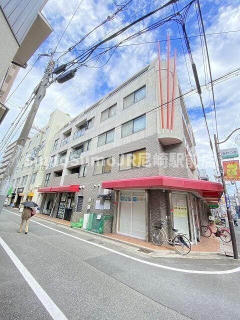 物件外観写真1　(きれいな外観です)