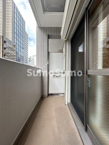 物件内観写真9　(暖かな日差しのふりそそぐバルコニー)