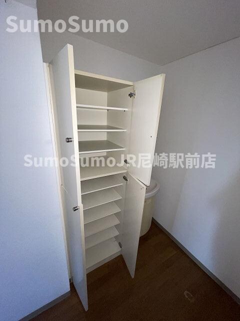 物件内観写真18　(収納があります)