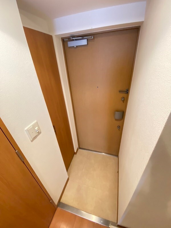 玄関(落ち着いた玄関です)