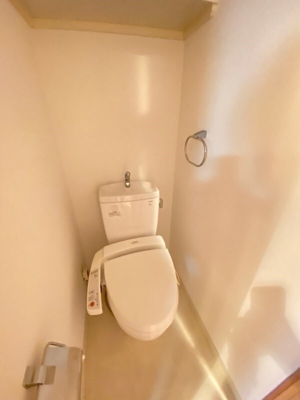 トイレ(清潔感のあるトイレです)