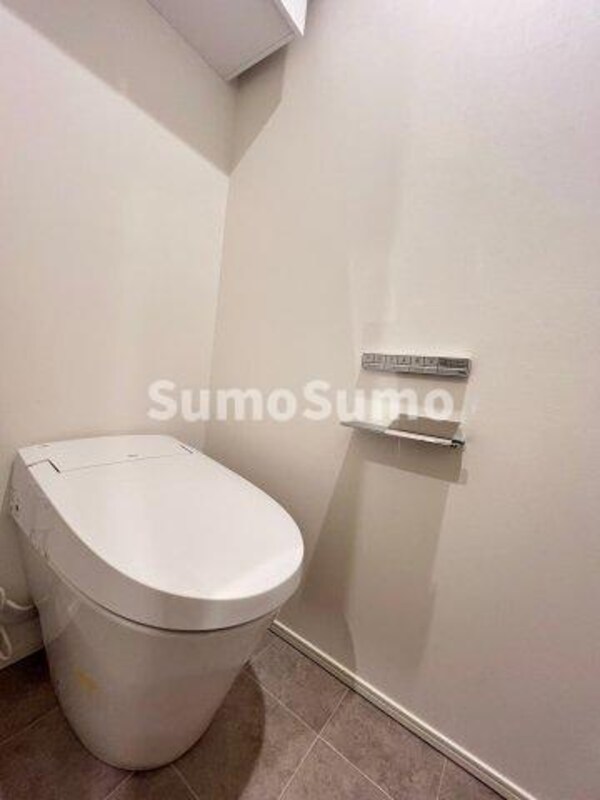 トイレ(コンパクトで使いやすいトイレです)