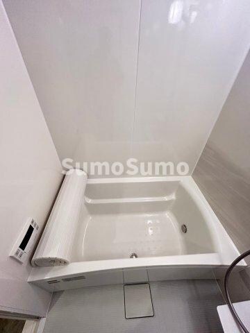 物件内観写真7　(日々の疲れを癒すお風呂付です)