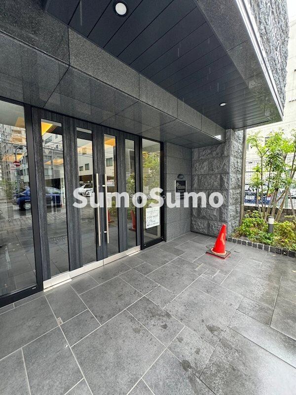 物件外観写真2　(建物の内部です)