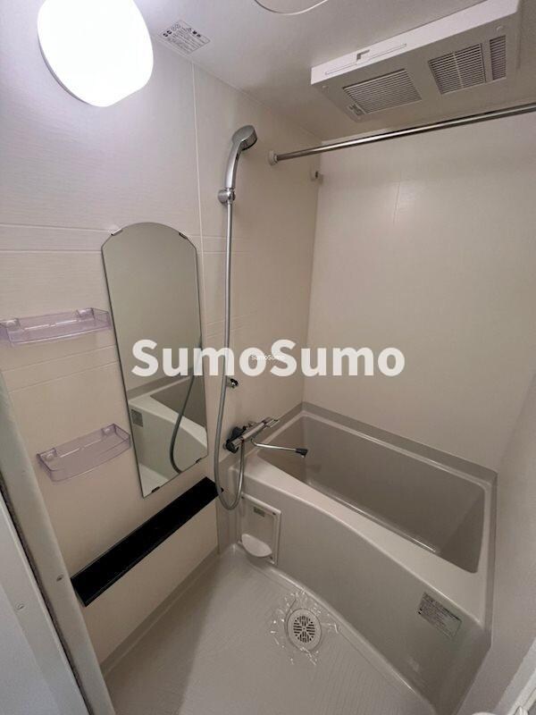 物件内観写真8　(コンパクトで使いやすいお風呂です)