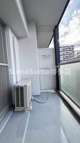 物件内観写真12　(広々としたバルコニーです)