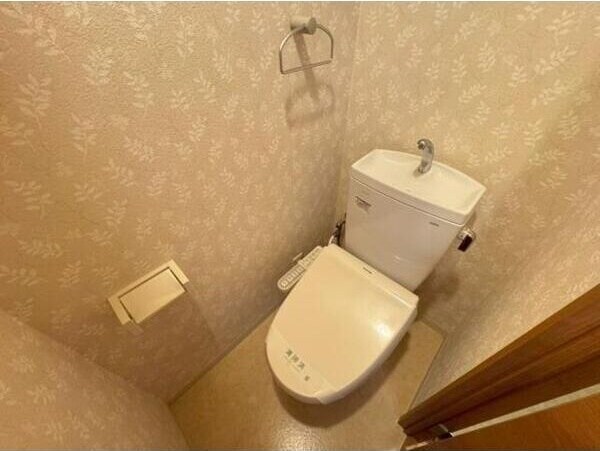 物件内観写真8　(トイレも気になるポイント)