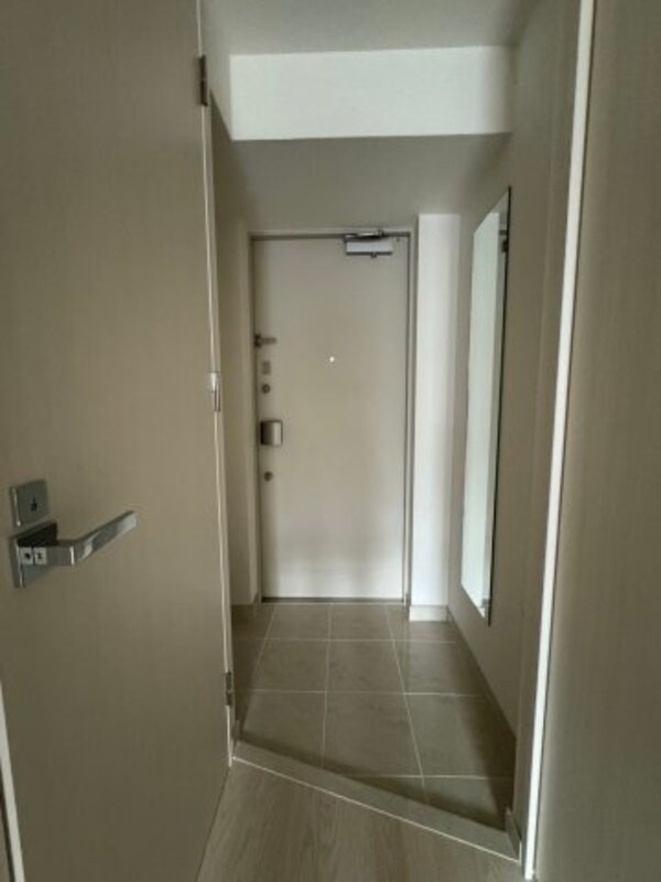 玄関(収納もある玄関です)