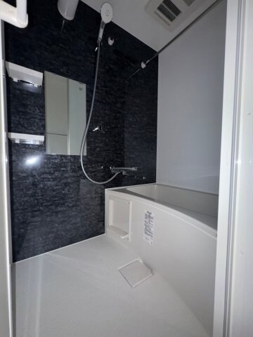 物件内観写真8　(ゆったり過ごせるお風呂です)