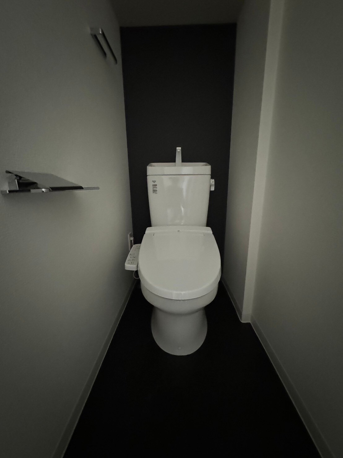 物件内観写真10　(清潔感のあるトイレです)