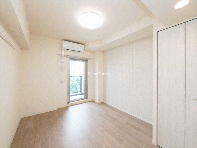 物件内観写真8　(リビングです)