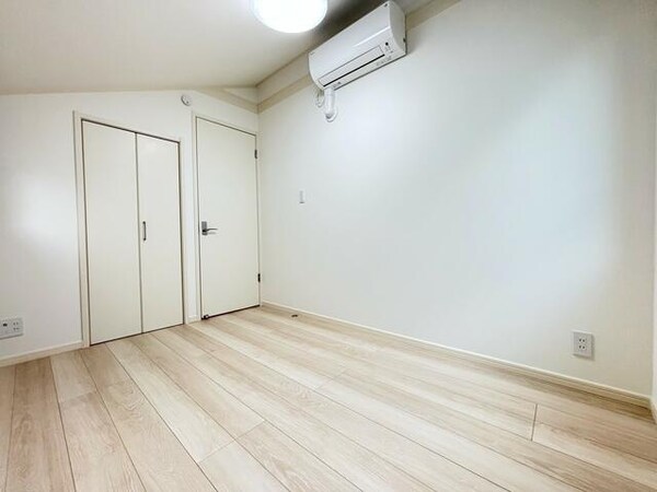 居室( )