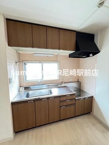 物件内観写真4　(きれいなキッチンです)