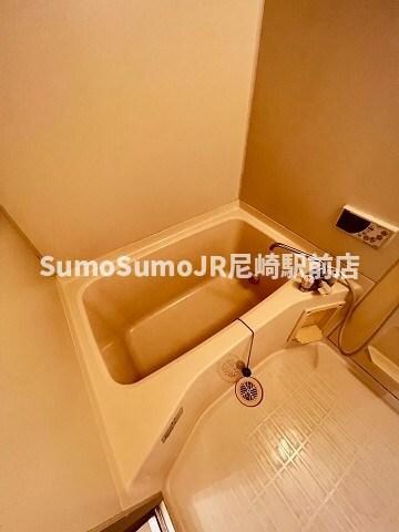 物件内観写真14　(コンパクトで使いやすいお風呂です)