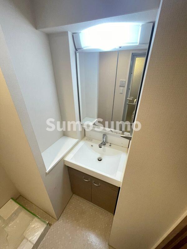 物件内観写真11　(スペースが確保できる洗面所です)