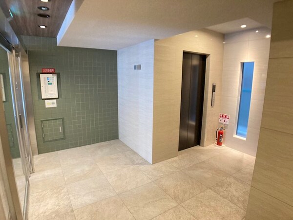 ロビー・ラウンジ(清潔なロビーです)