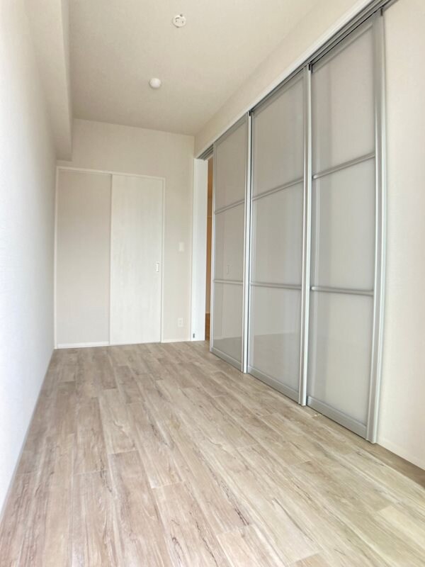 寝室(ゆとりの広さです)