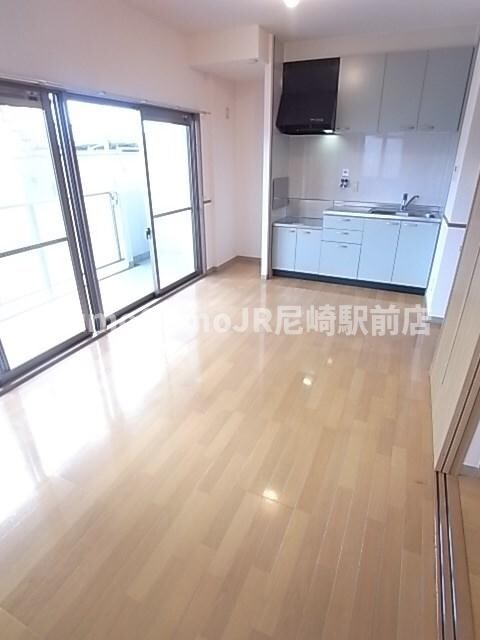 物件内観写真19　(リビングです)