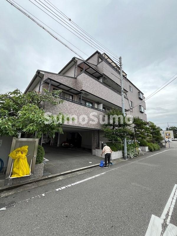 物件外観写真2　(外はこのようになっています)