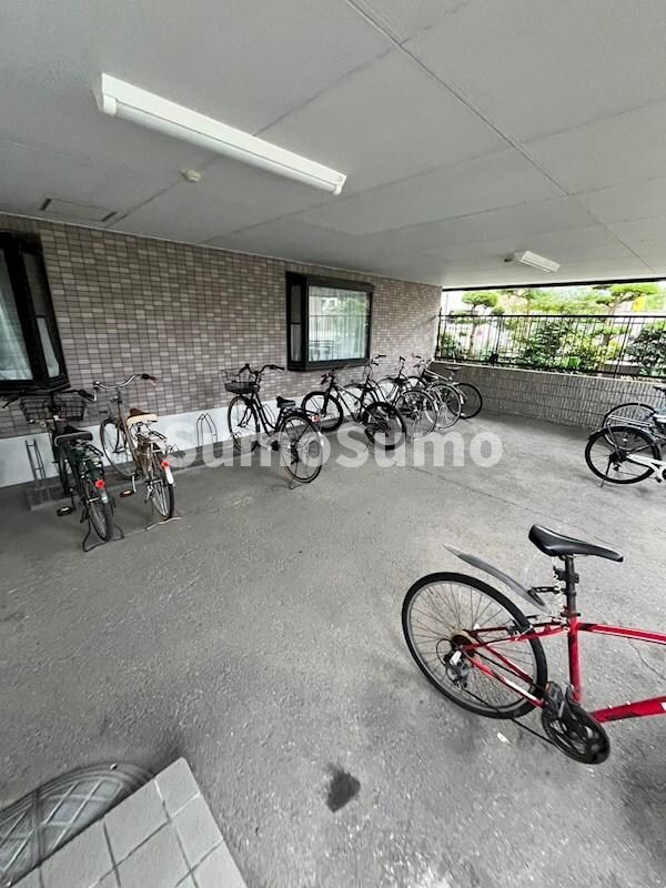 物件外観写真5　(物件の外観です)