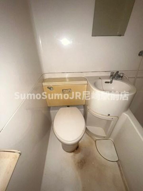 トイレ(トイレです)