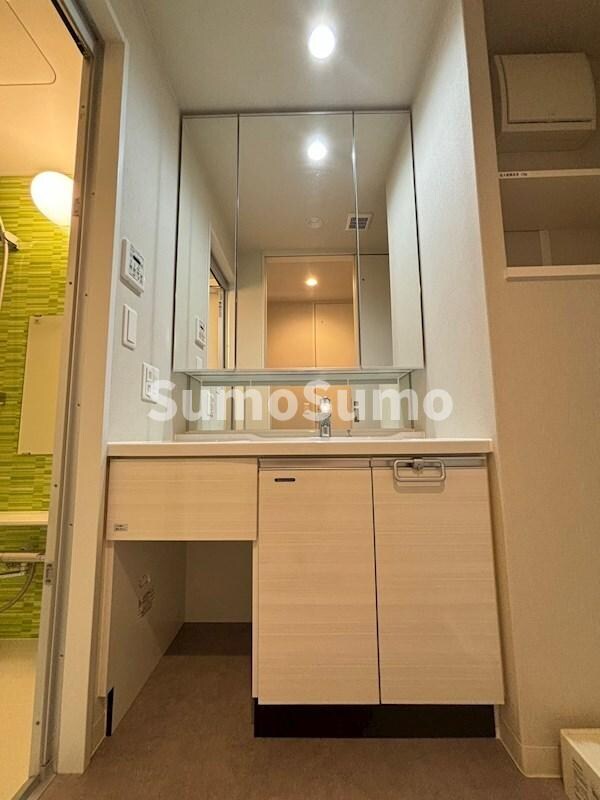 物件内観写真11　(スペースが確保できる洗面所です)