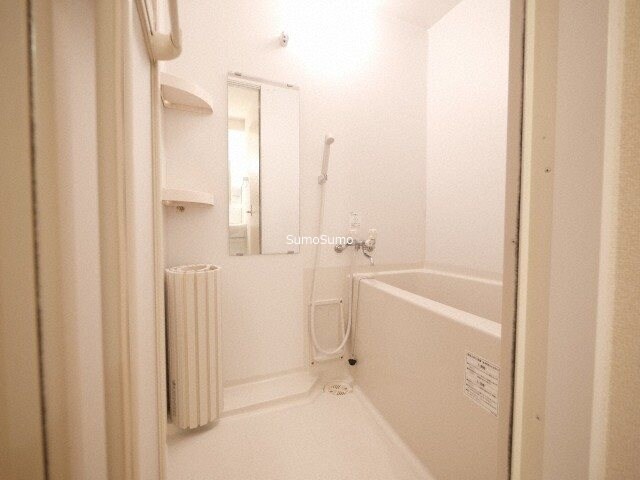 物件内観写真8　(ゆったり過ごせるお風呂です)