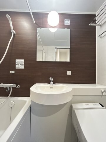 物件内観写真10　(脱衣スペースもあります)