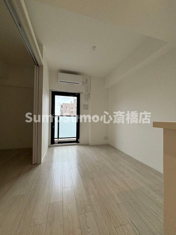 物件内観写真6　(リビングです)