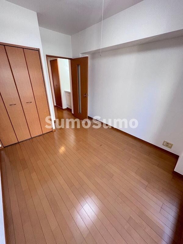 物件内観写真18　(ゆったり過ごせる居間です)