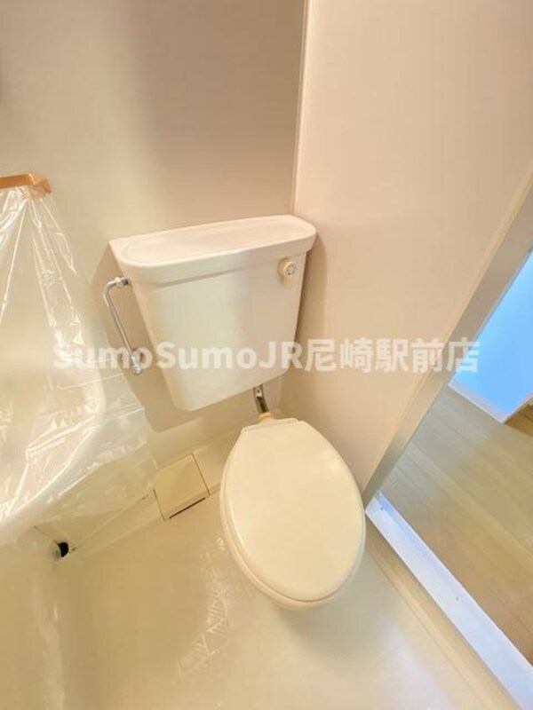 トイレ(シンプルで使いやすいトイレです)