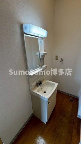 物件内観写真11　(スペースが確保できる洗面所です)