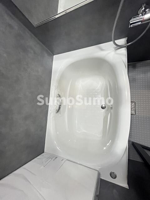 物件内観写真13　(日々の疲れを癒すお風呂付です)