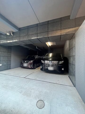 物件外観写真4　(駐車場です)