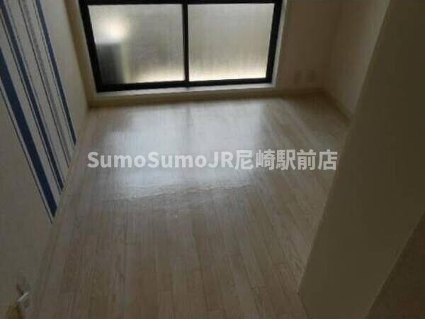 物件内観写真7　(リビングです)