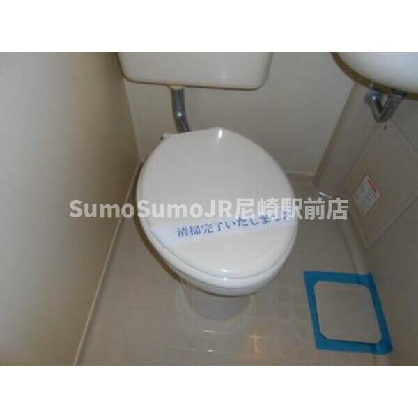 物件内観写真10　(コンパクトで使いやすいトイレです)