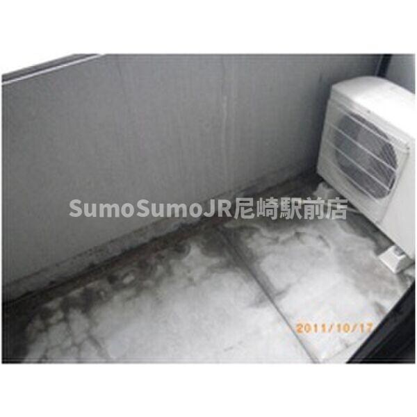 物件内観写真20　(開放的で明るい空間を演出してくれるバルコニーです)