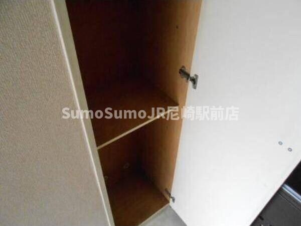 物件内観写真22　(収納のためのスペースです)