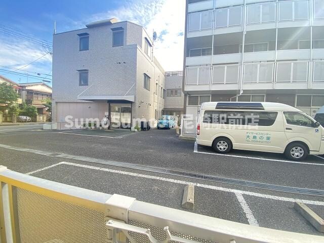 物件外観写真2　(駐車場があります)