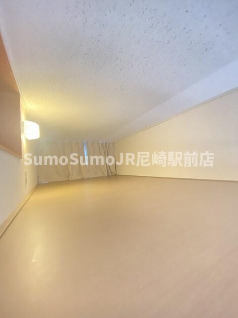 物件内観写真6　(落ち着いて過ごせるお部屋なので、寝室にいかがでしょうか)