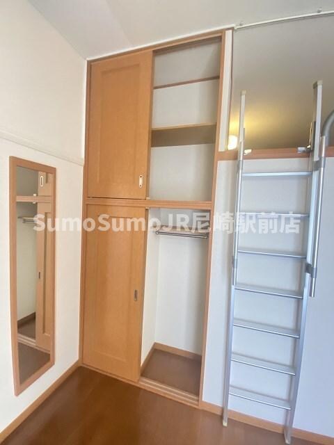 物件内観写真12　(収納スペース豊富です)