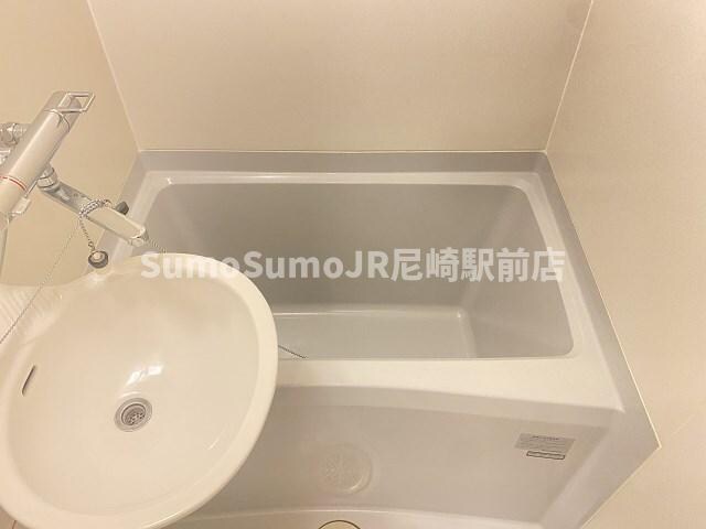 物件内観写真14　(日々の暮らしに欠かせないお風呂です)