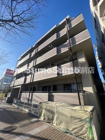 物件外観写真1　(落ち着いた雰囲気の外観です)