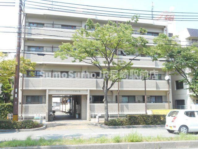 物件外観写真3　(外観もきれいです)