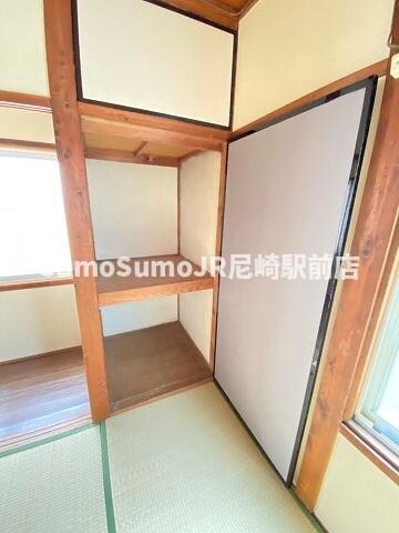 物件内観写真25　(ちょっとした収納スペースも充実しています)