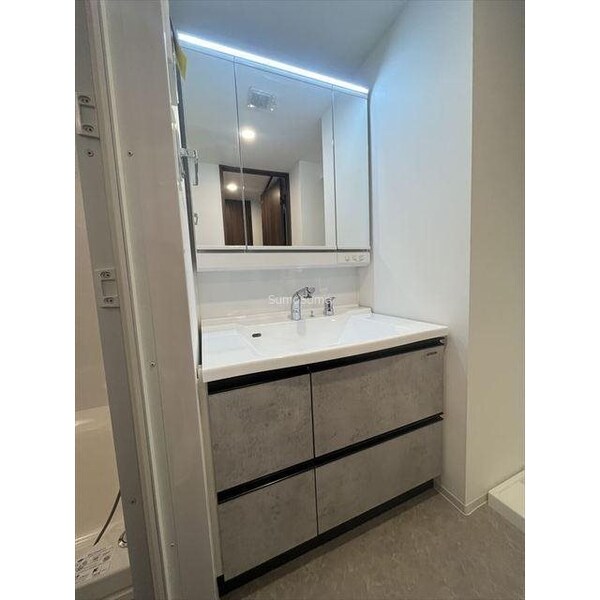 洗面・脱衣所(コンパクトで使いやすい洗面所)