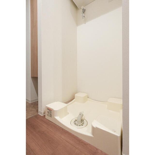 物件内観写真14　(洗濯機置き場 )