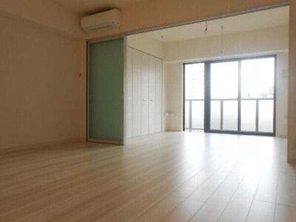 居室( )