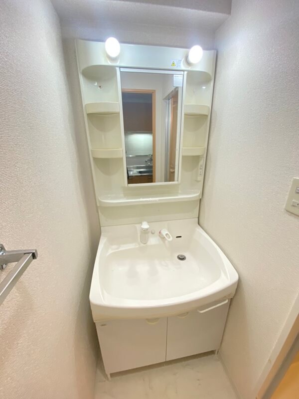 物件内観写真11　(洗面所です)