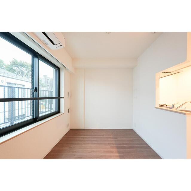 物件内観写真3　( )